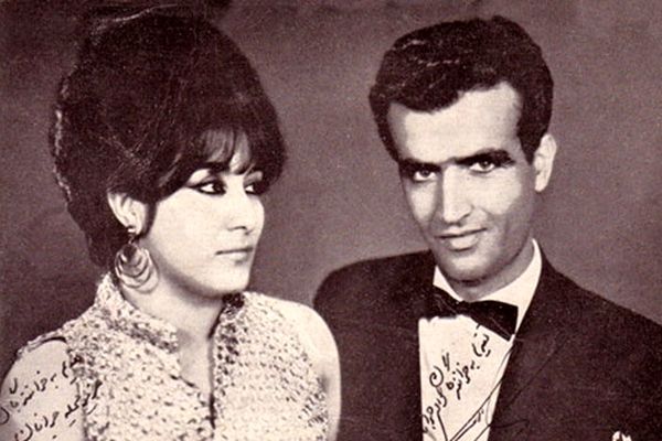 سفر در زمان؛ «پرویز یاحقی در کنار همسرش حمیرا»؛ اواخر دهه 40 + عکس