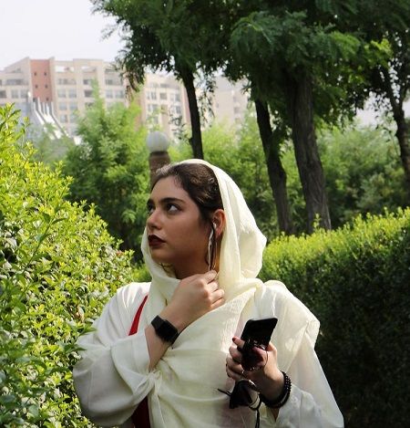 عکس های اینستاگرام سانای امیر آبادی, سانای امیرآبادی در سریال نیسان آبی, سانای امیرآبادی پیج