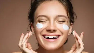راز داشتن پوست شاداب چیست؟ عادت‌های ساده‌ای که تفاوت ایجاد می‌کنند