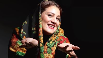 تیکه شدید المیرا شریفی مقدم به مخابرات! + فیلم