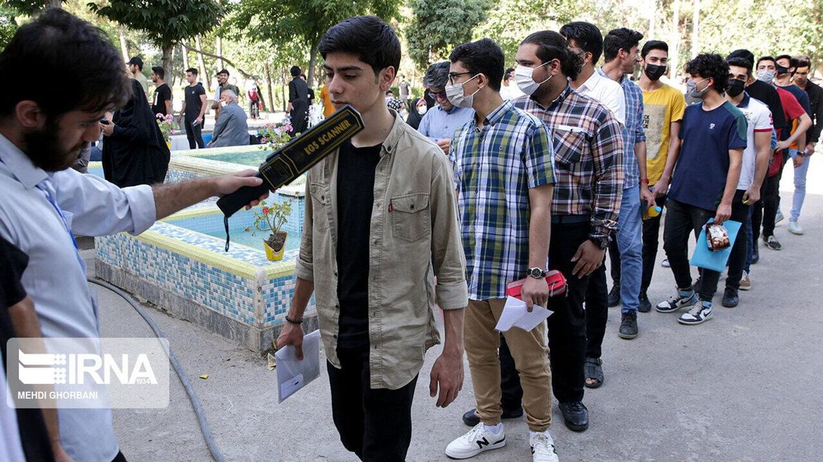دستگیری دو داوطلب کنکور برای حمل ابزارهای الکترونیک