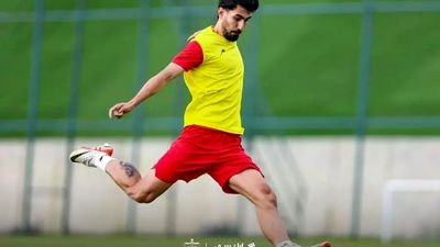 بررسی دو صحنه پنالتی سپاهان و پرسپولیس با کارشناس داوری