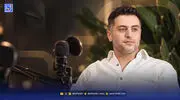 قاب امروز| رونمایی علی ضیا از همسرش 