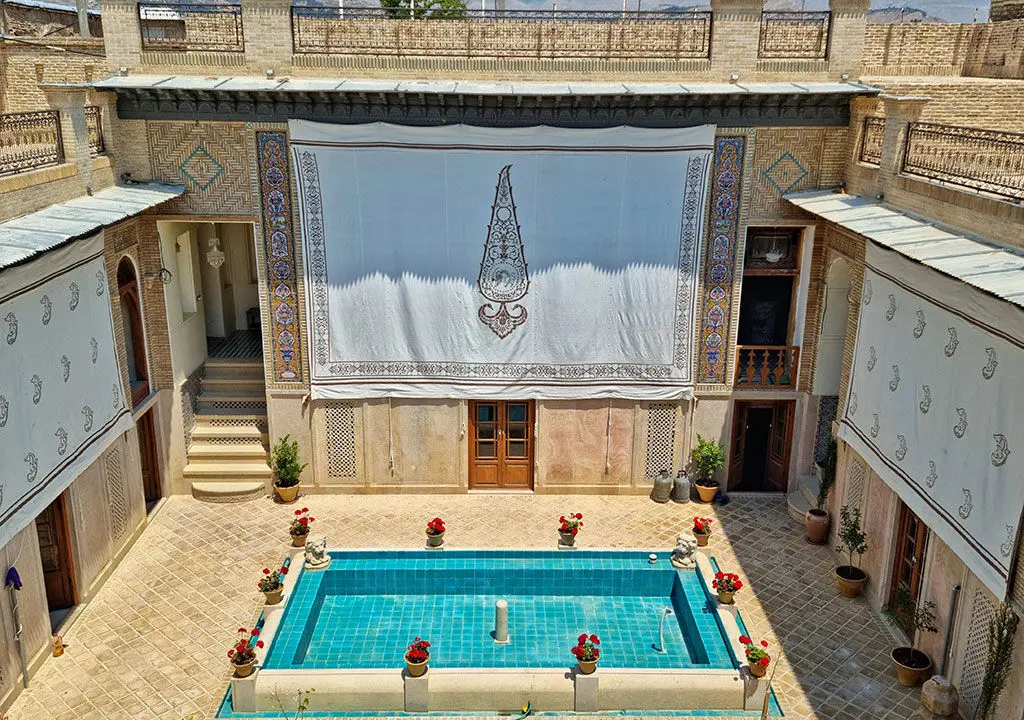 تصاویر باورنکردنی از عمارت شمس الملوک شیراز قبل و بعد بازسازی