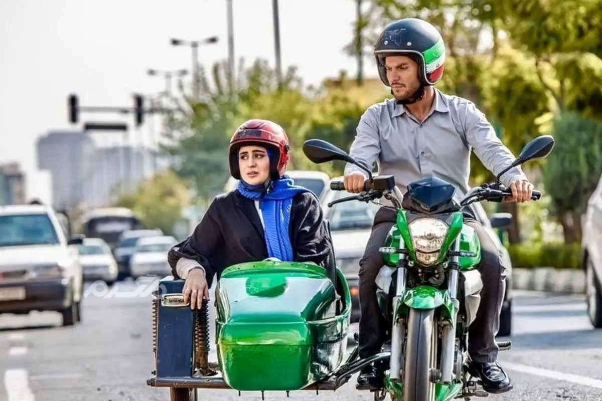 سلفی هنری فاطیما بهارمست و دارا حیایی در پشت صحنه سریال یزدان؛ عاشقانههای جذاب تمنا و امیرعلی