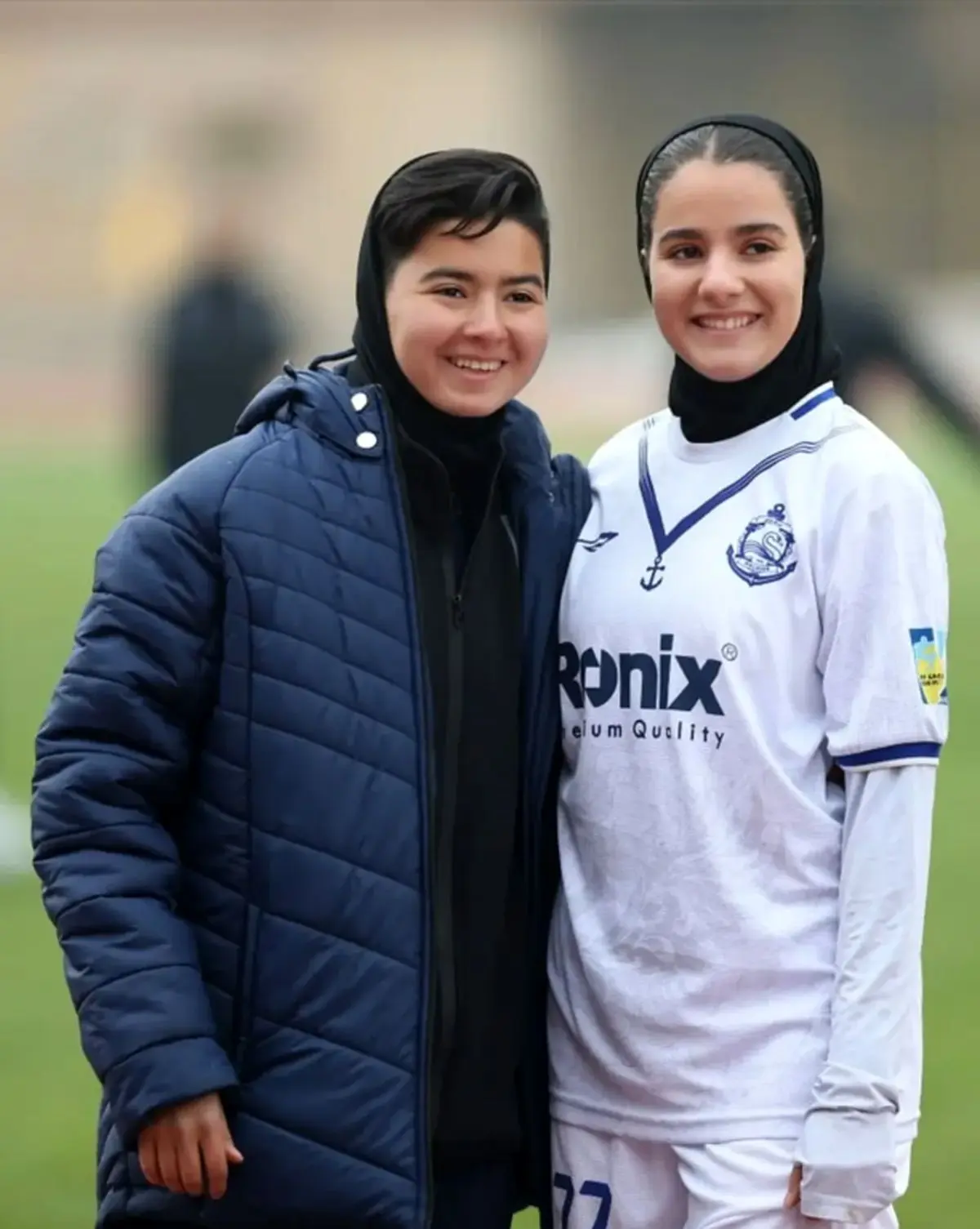 نوازندگی قطعه زیبای بوی عیدی توسط  تینا و تانیا جهانشاهی؛ دو ملی‌پوش فوتبال زنان (ویدیو)