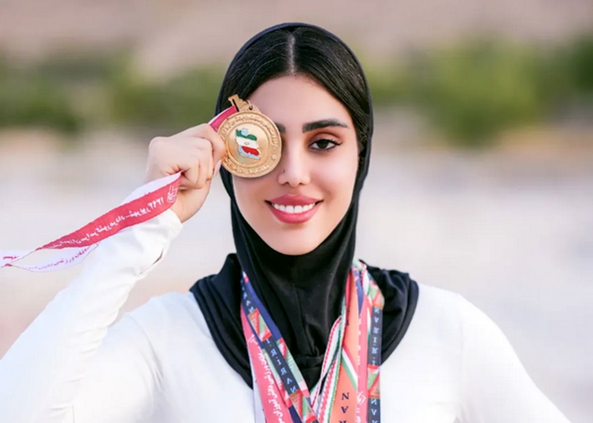  بیوگرافی سپیده عظیمی دختر دهه هشتادی و چهره عروسکی تیم ملی هندبال+ عکس‌های خصوصی 