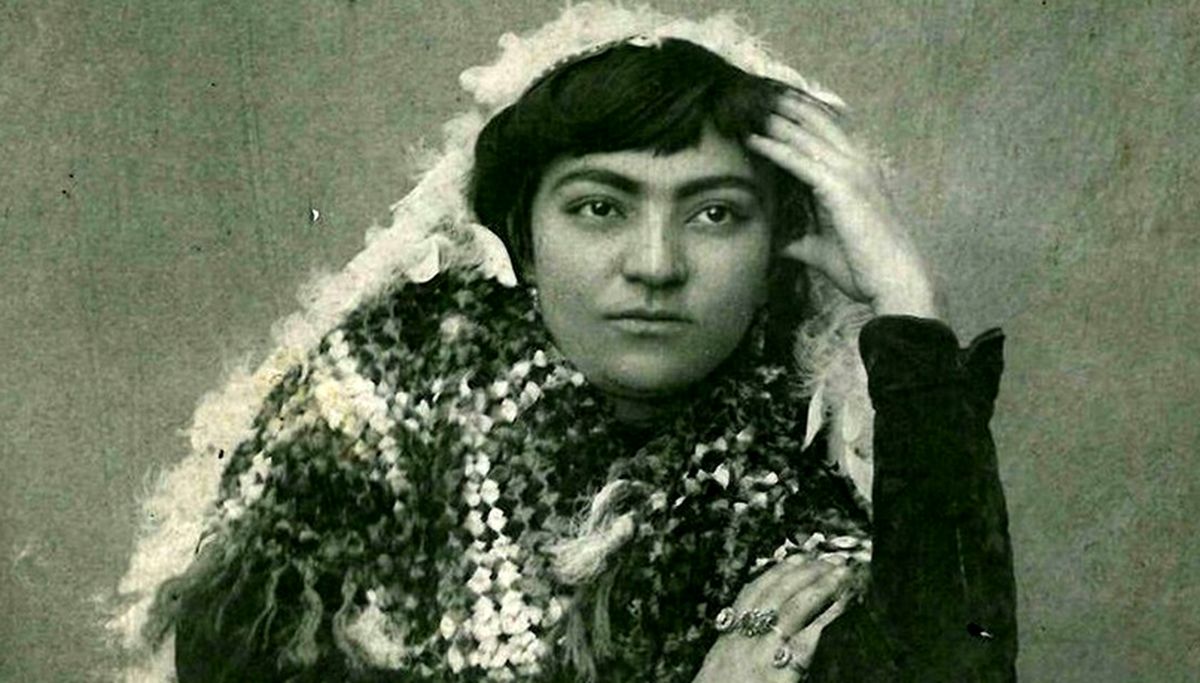 سفر در تاریخ؛ از «دختر ناصرالدین شاه و سگش» تا «دختر مظفرالدین شاه و ندیمه‌اش» 
