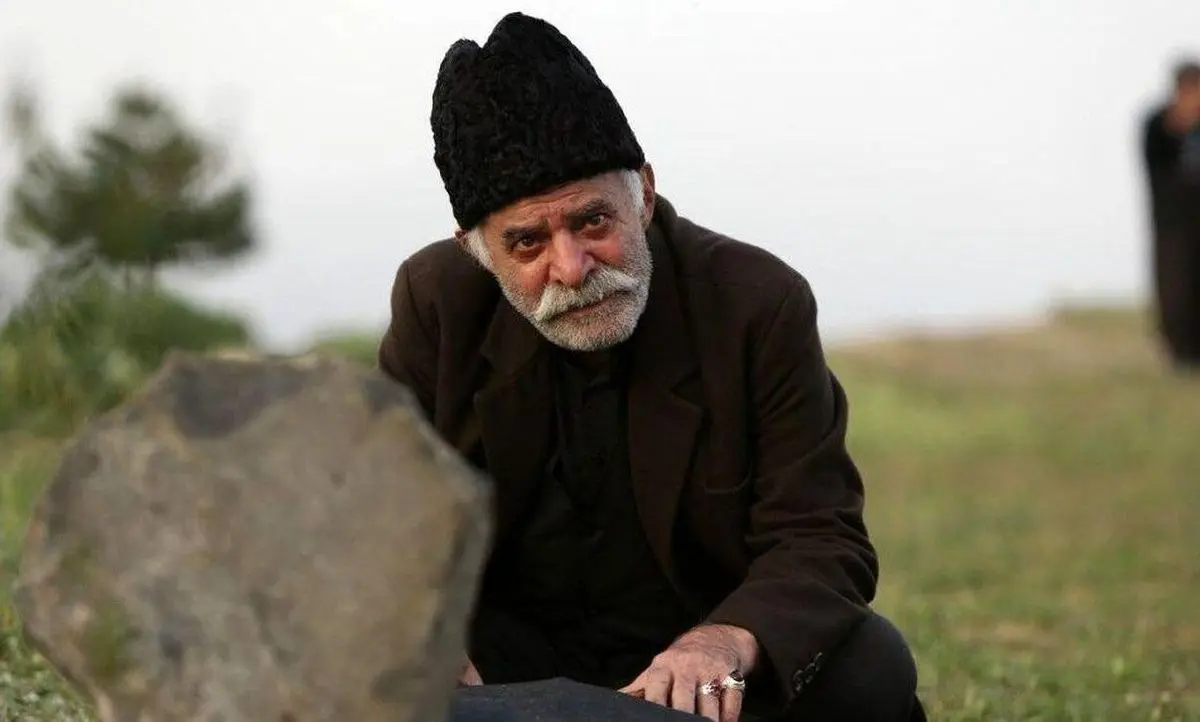 متن احساسی روی سنگ مزار سیروس گرجستانی