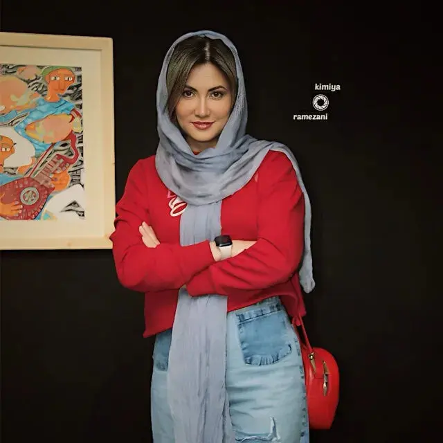 عکس و بیوگرافی سمیرا حسینی