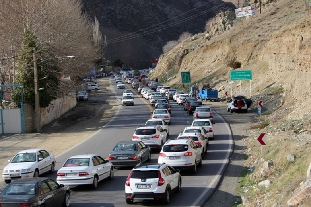 ترافیک سنگین در مسیر ها؛ جاده چالوس همچنان یک طرفه است + جزئیات