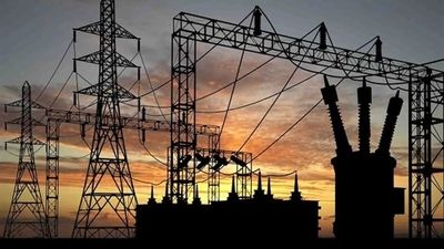 توضیحات توانیر درباره قطعی برق در برخی مناطق ۲و ۳