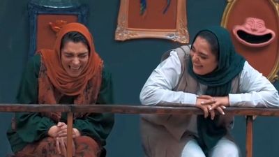 پریناز ایزدیار با استایلی الهام‌گرفته از طلایی‌ترین دوران هالیوود؛ درخشش در جشنواره کن ۲۰۲۵ + فیلم
