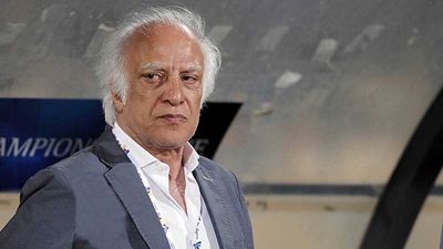 سیروس دین محمدی: صد تا گل مثل مهران احمدی زده ام