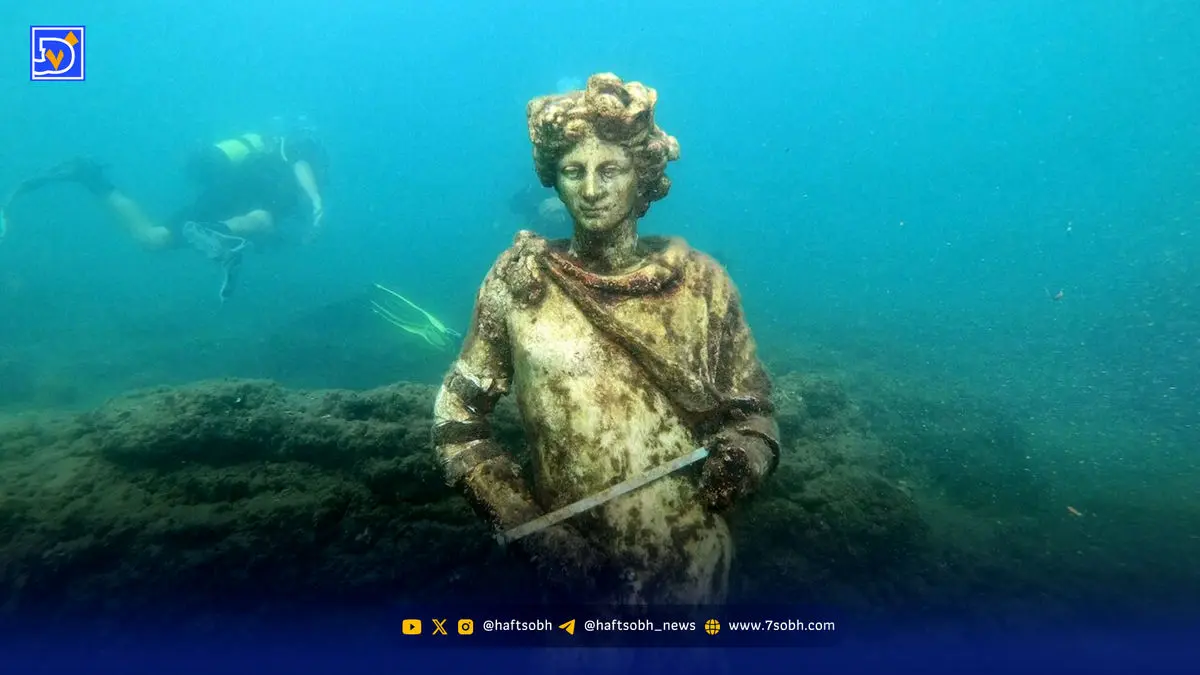 کشف پیکره‌ای که ۳۰۰۰ سال زیر آب سالم مانده بود