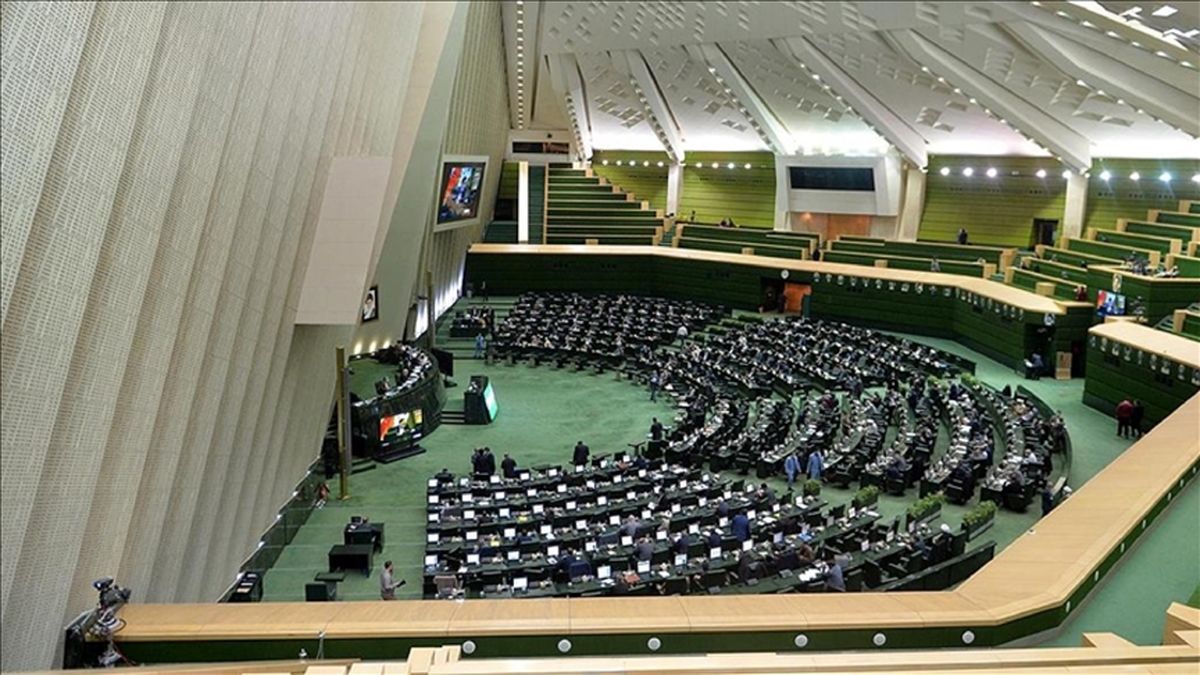 وزیر رئیسی به مجلس نیامد، قالیباف شاکی شد
