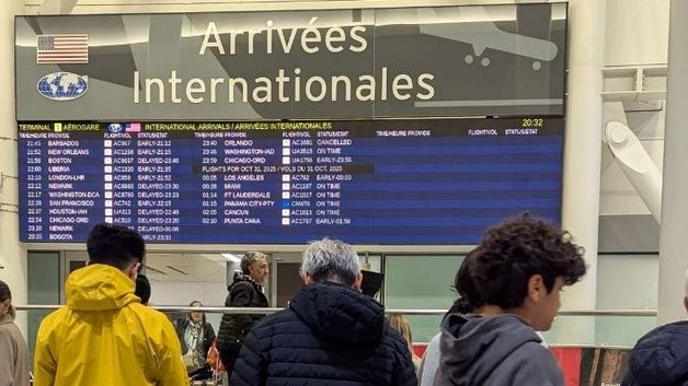 آخرین عکس و خبر از سوپراستار خبرساز؛ پژمان جمشیدی در فرودگاه شهر تورنتو رویت شد/ اختصاصی هفت ورزشی