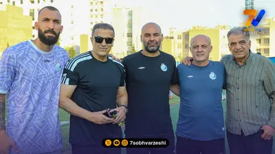 تمرین متفاوت استقلال؛ فوتبال آمریکایی در برنامه آبی‌ها!