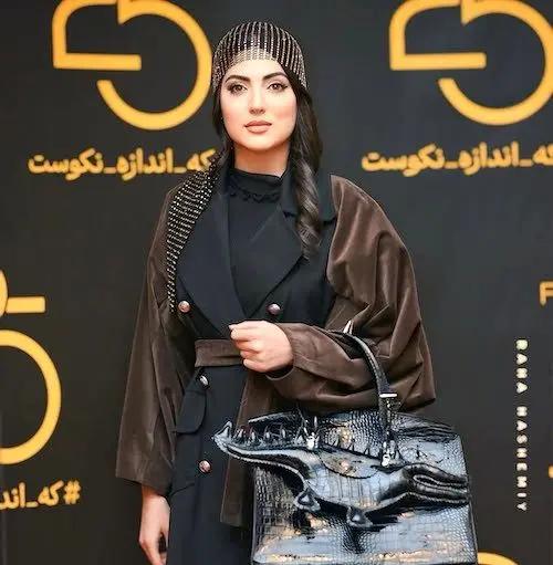 هلیا امامی در اختتامیه جشنواره ۲۵