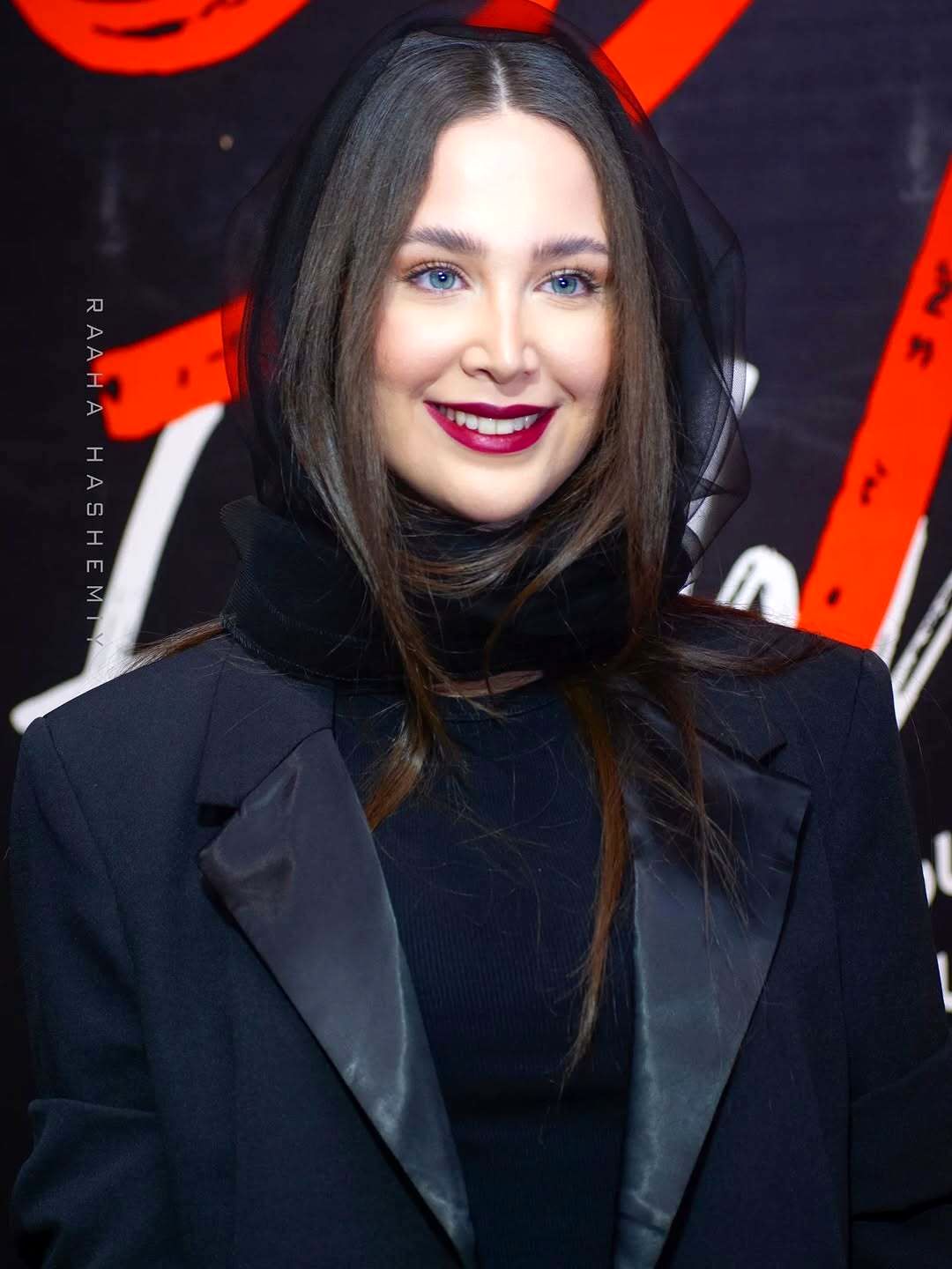 33