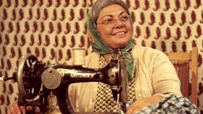 عکس کمیاب سفر در ایام؛ حمیده خیرآبادی مادر سینمای ایران و ناصر ملک‌مطیعی 53 سال قبل !
