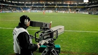برنامه پخش زنده فوتبال از تلویزیون امروز جمعه ۴ مهر ۱۴۰۴