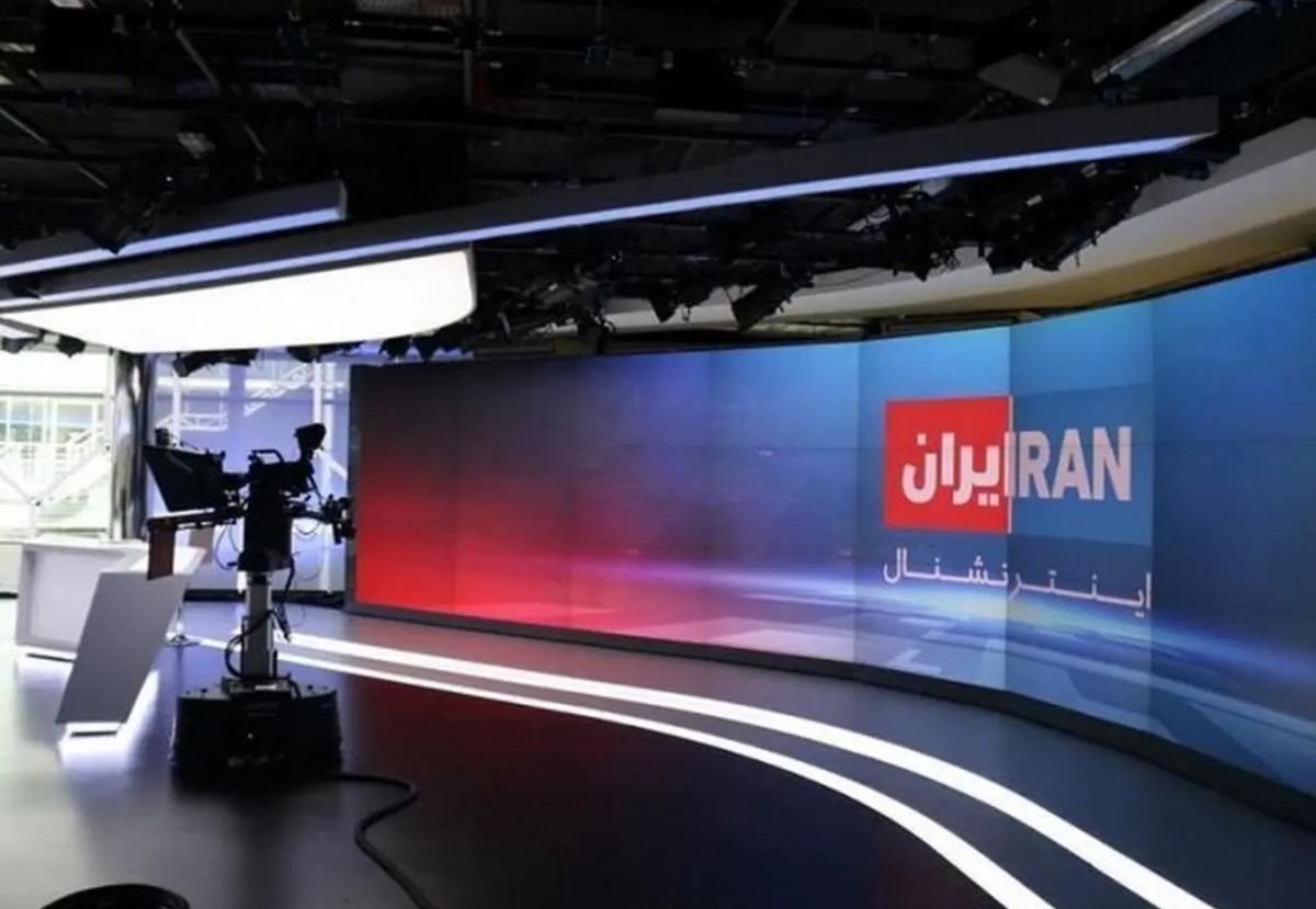پوریا زراعتی از انگلیس رفت؛ علت چه بود؟