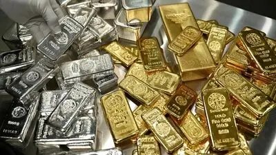آخرین قیمت طلا و سکه در بازار امروز شنبه 31 مرداد/ طلا 21 میلیون را رد کرد