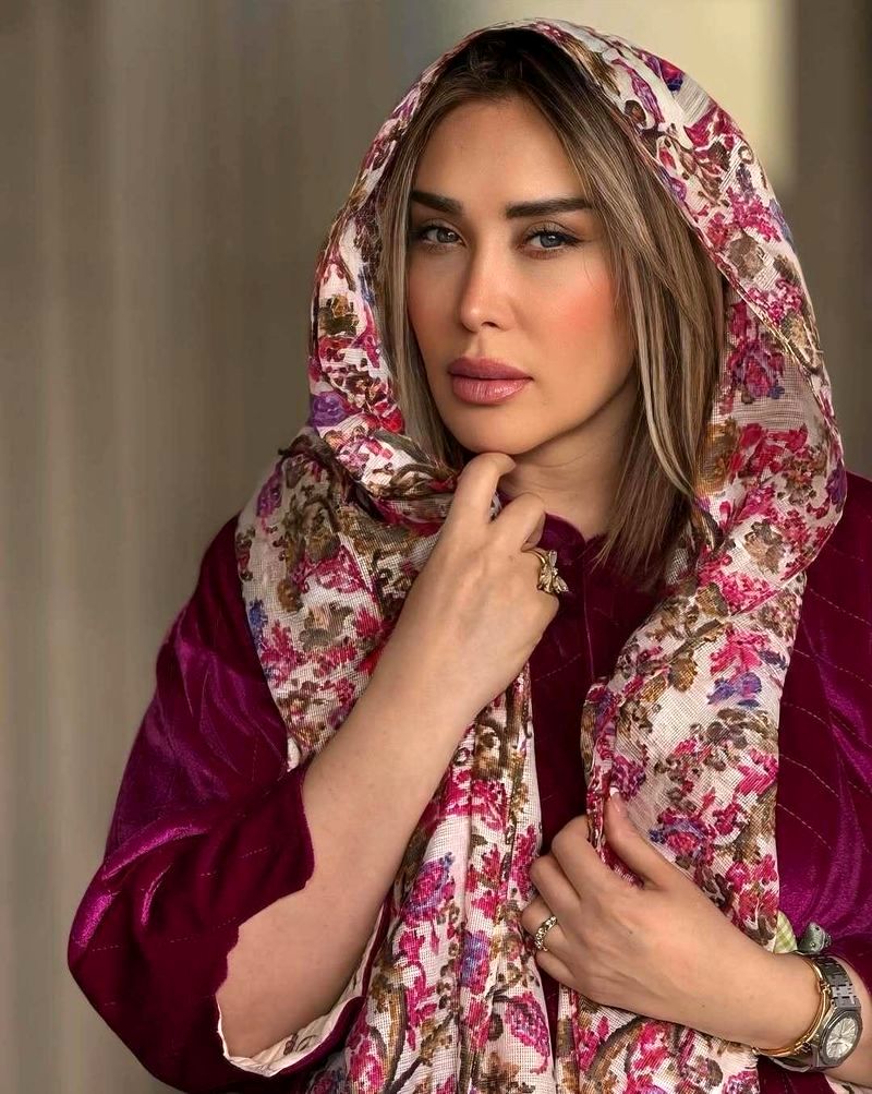 بیوگرافی سارا منجزی پور