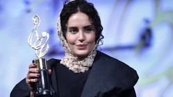 خانه الناز شاکردوست؛ نگاهی به سلیقه متفاوت و دکوراسیون خاص خانه دوبلکس، دنج و پر نور + عکس