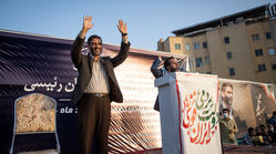 «محمدرضا عارف»،  «سعید محمد» و «محسن هاشمی» کاندید نشدند