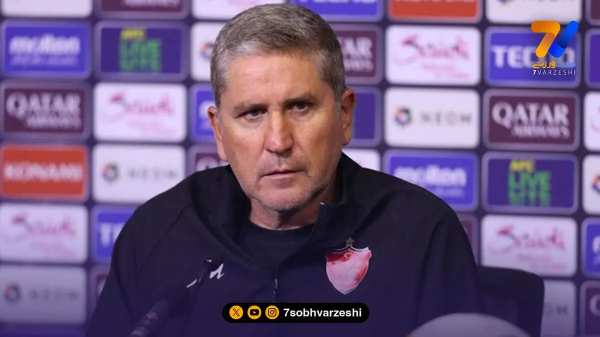 سرمربی پرسپولیسی راهی یونان شد!