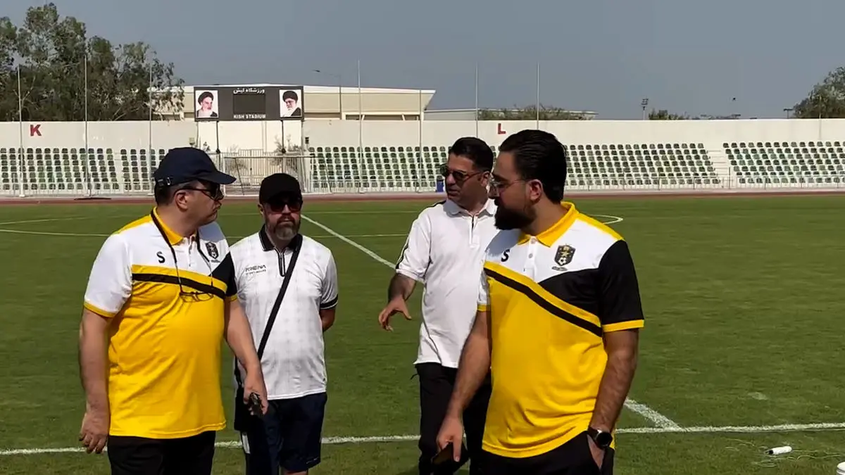 بازدید اعضای تیم هنرمندان و رسانه از چمن ورزشگاه المپیک کیش