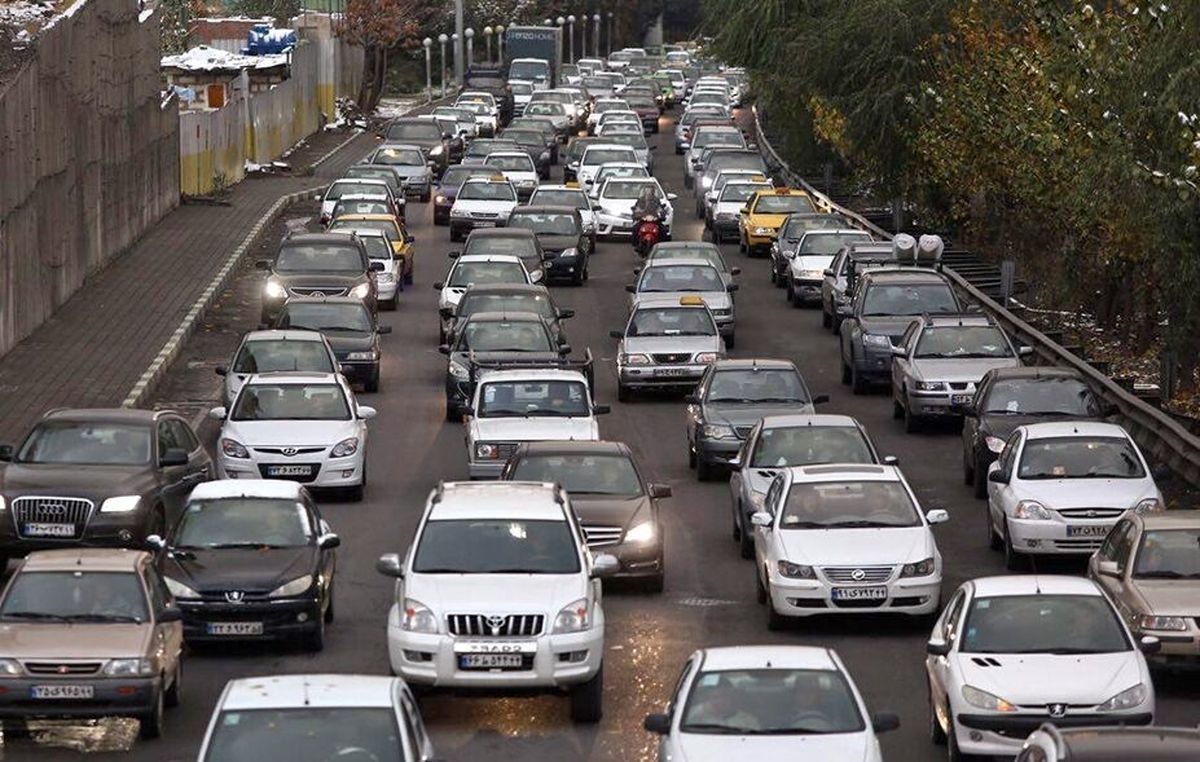 ترافیک سنگین در جاده‌های شمال؛ کندوان و هراز قفل شدند
