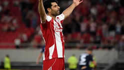 مهدی طارمی اخراج شد؛ VAR کارت قرمز شاهزاده پارسی را پس گرفت