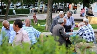 خبر ویژه محمدرضا عارف برای بازنشستگان و سالمندان؛ شگفتانه‌ای از سوی دولت!