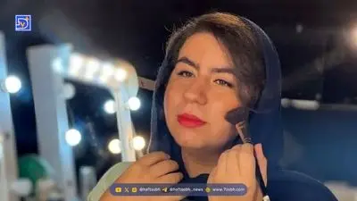 دکوراسیون پاییزی کافه خودمونی الهام اخوان در مرکز شهر با حیاط و بالکن دنج