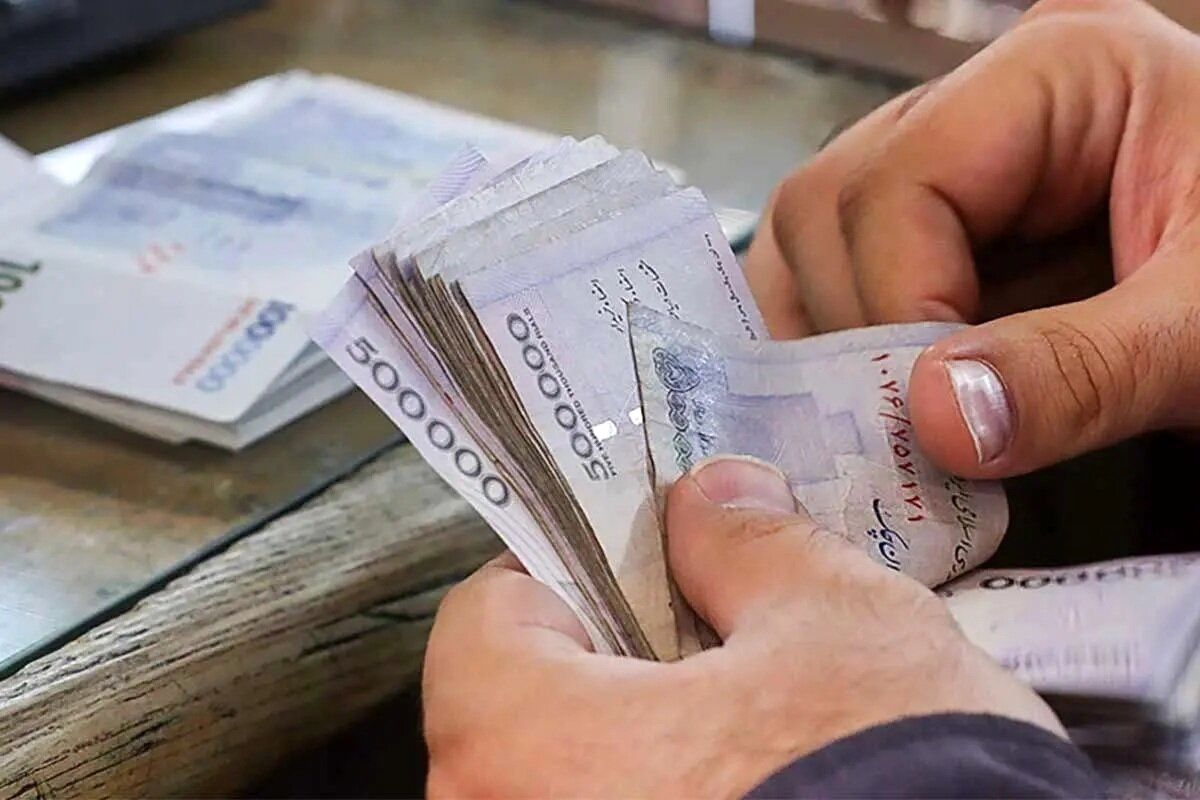 واریز یارانه ۴۰۰ هزار تومانی برای دهکهای پایین آغاز شد