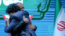 هدیه پزشکیان به جوان نخبه ایرانی او را را سوپرایز کرد + عکس