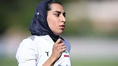 
پنج شنبه روز خوبی بود؛ دختران ایرانی گل کاشتند
