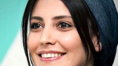 سلیقه شیک بازیگر طوبی در دکوراسیون منزل؛ از پیانو تا گل های گران قیمت! + عکس
