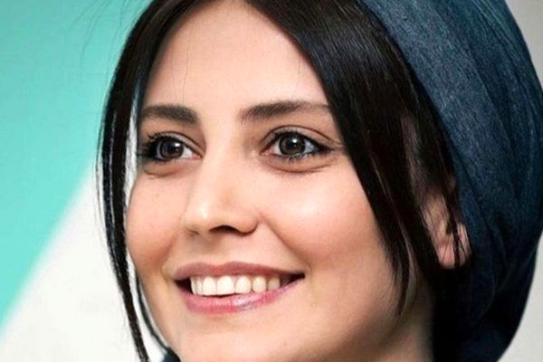 40 عکس جذاب شبنم قربانی، خانم بازیگر سریال طوبی + عکس همسر و بچه ها و دکوراسیون خانه اش