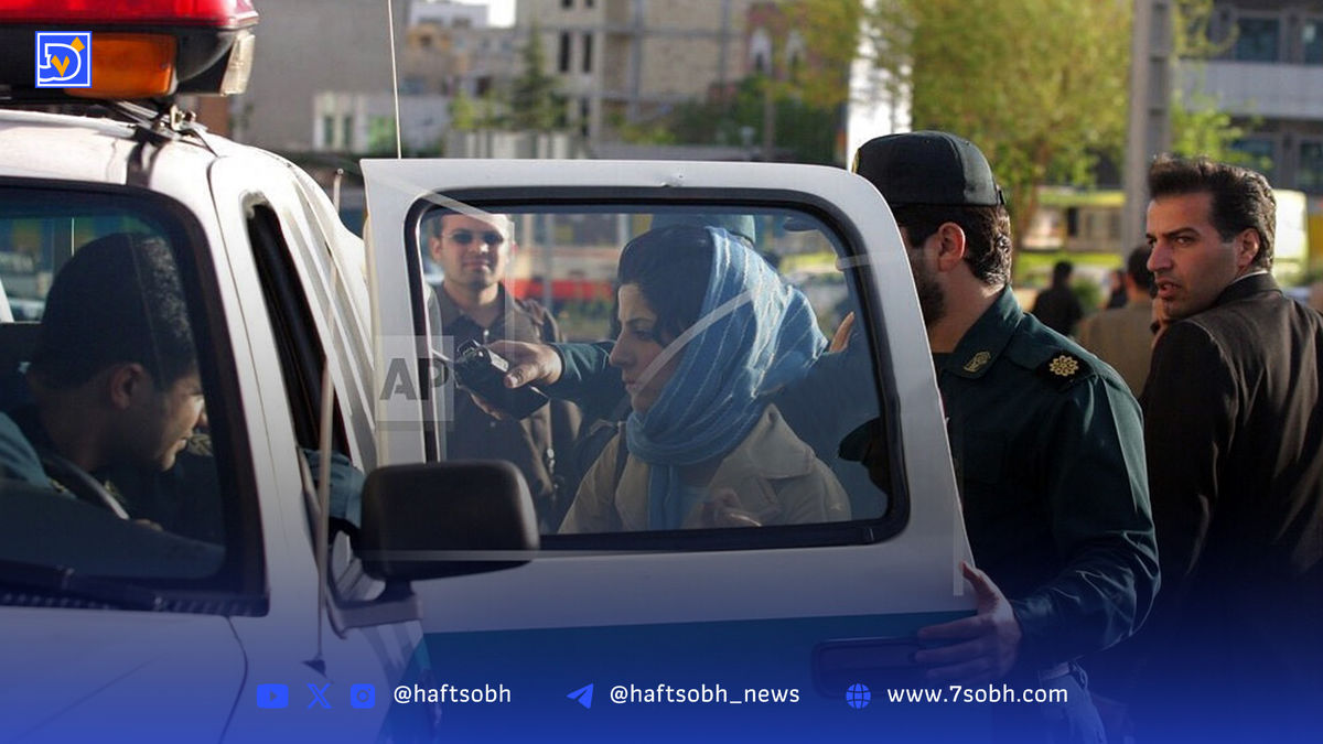 قاب تاریخ| برخورد با بدحجابی، نه به وانت با فولکس، رفراندوم فروردین ۱۳۵۸، غلامرضا تختی و بابک