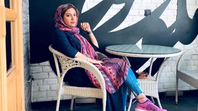 عصر سینما | درخشش حدیثه تهرانی با استایل موتوری جسورانه