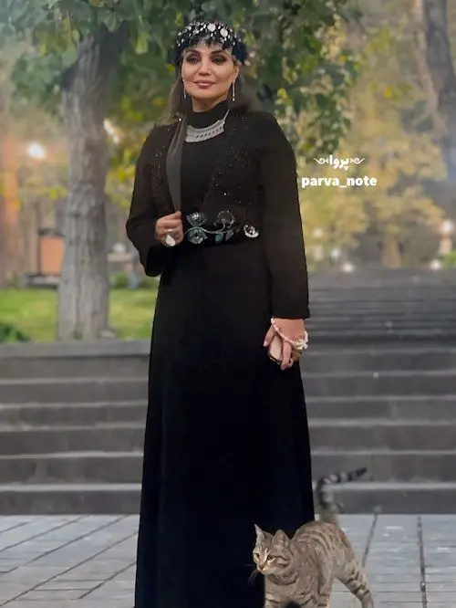 استایل مشکی الهام پاوه‌نژاد