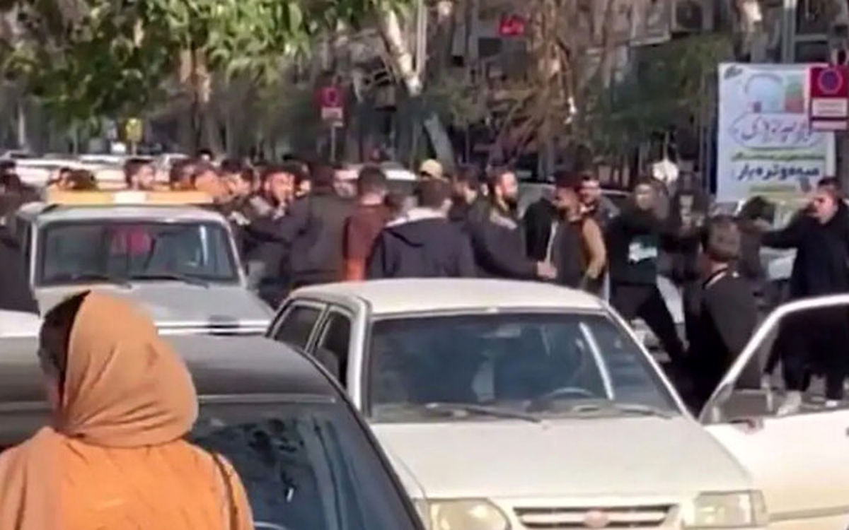 ببینید| درگیری ماموران سد معبر گرگان با دستفروشان + توضیحات