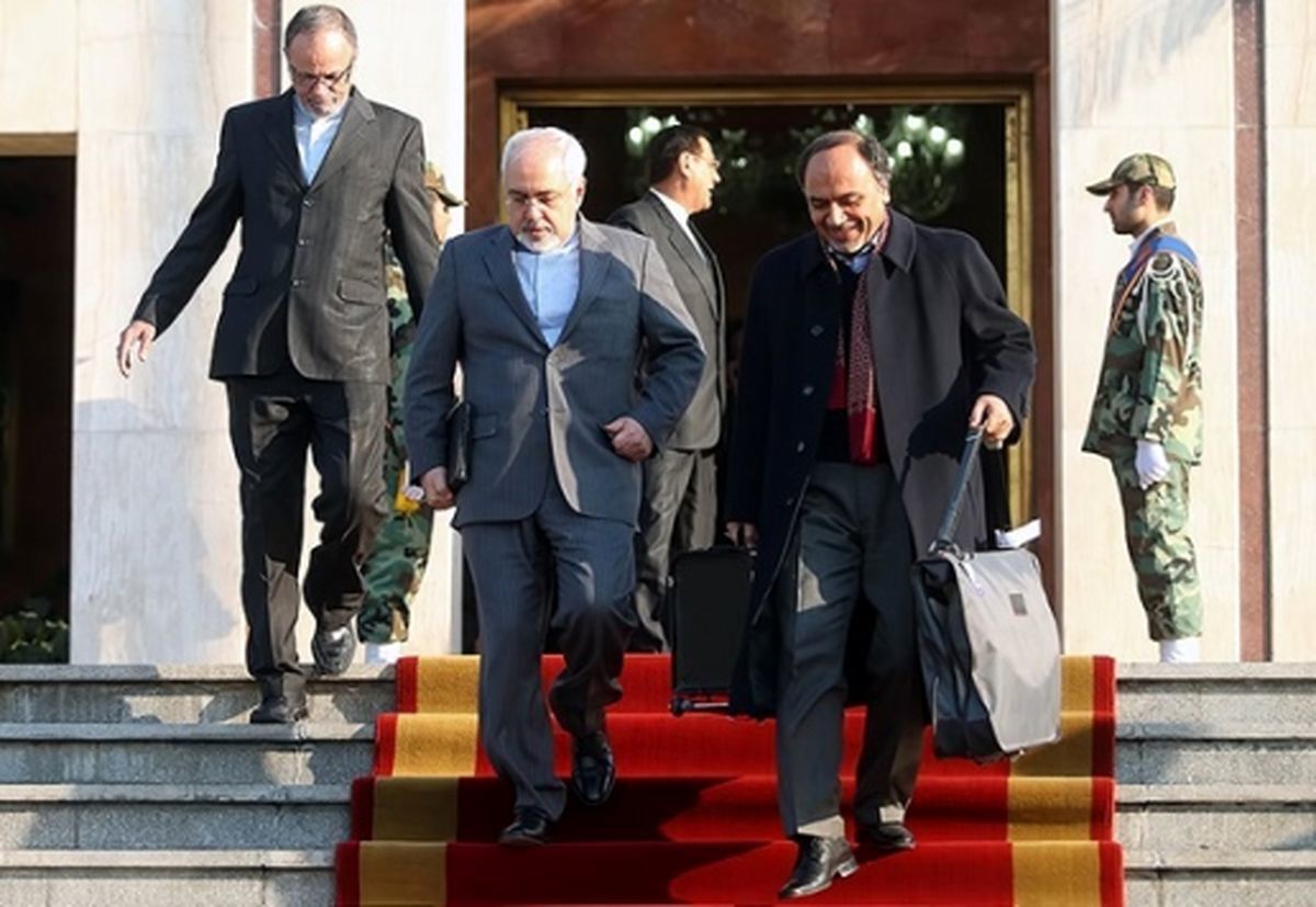 گلایه ابوطالبی از نطق پزشکیان: حوصله خواندن نوشتههای خودتان را هم ندارید