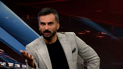 بازی و اهدای جام به تراکتور در اهواز و جشن قهرمانی در تبریز