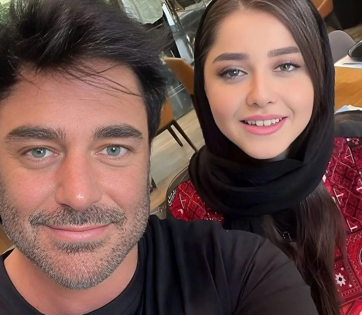 نگاهی به دکوراسیون شیک و لوکس پنت هاوس آیسان آقاخانی، همسر گلزار!