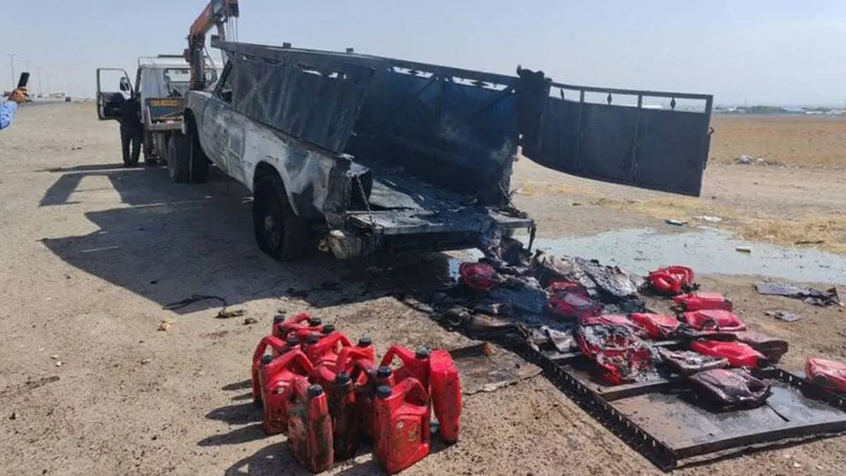  واژگونی و آتش سوزی ۲ وانت در اتوبان قزوین-کرج 